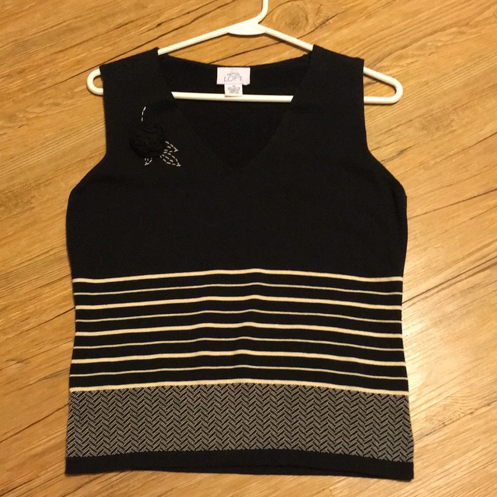 Ann LOFT sz medium sweater